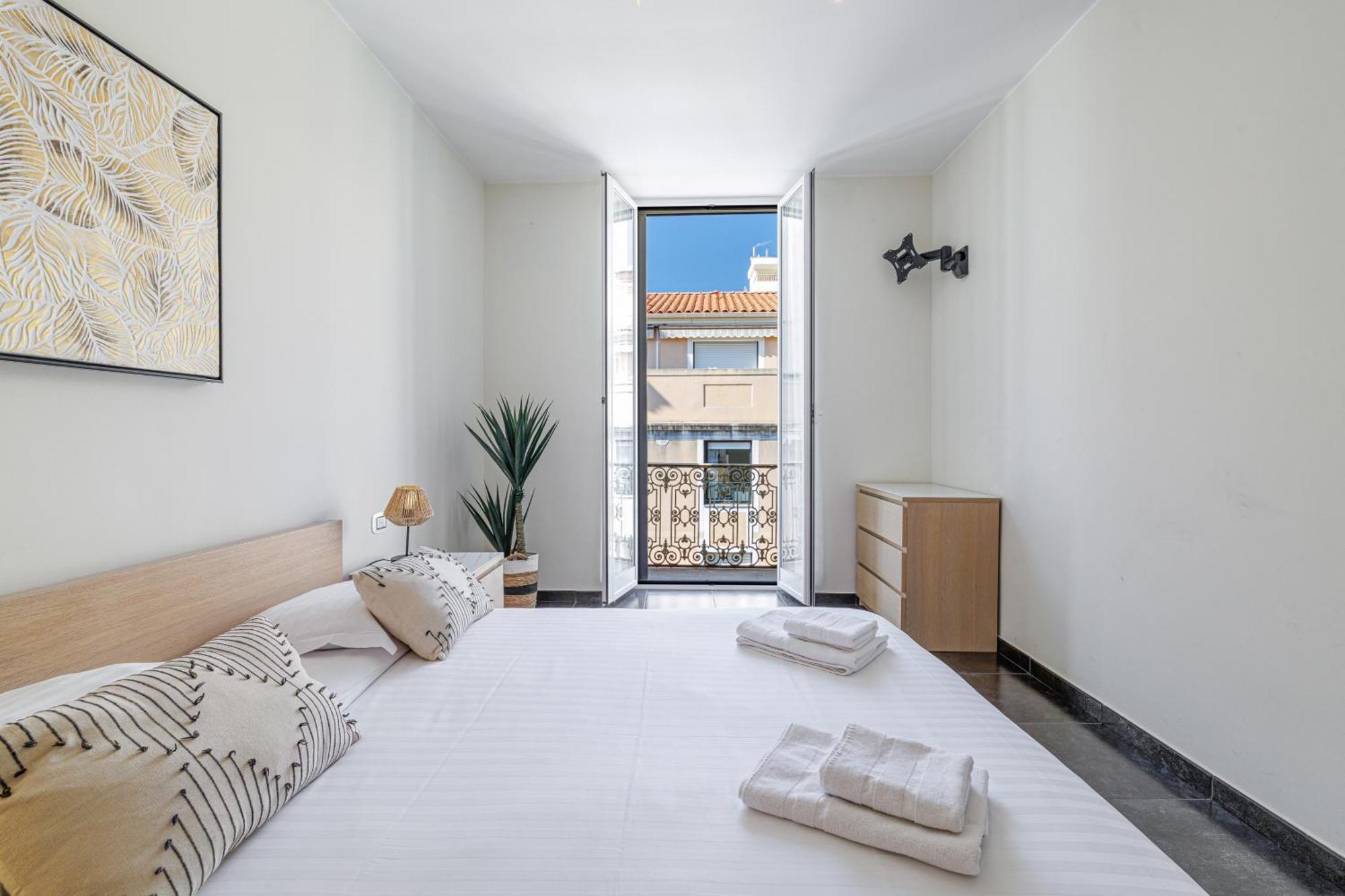 Le Saint Charles-Parking-Climatisation-Centre Ville Menton Exterior foto